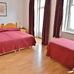 Regina 3*