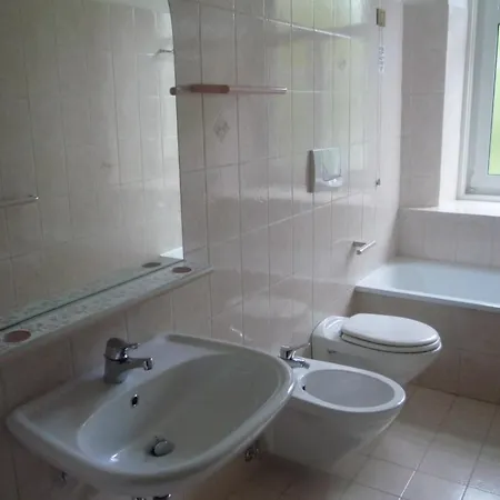 Regina 3* كورتينا دامبيتزو