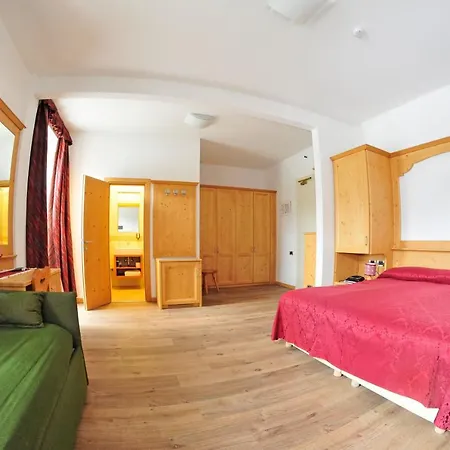 فندق Regina كورتينا دامبيتزو