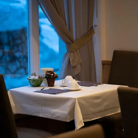 Regina Hotel 3*
