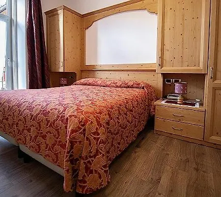 레지나 호텔 코르티나 담페조